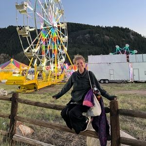 Meet your Posher, Teodora